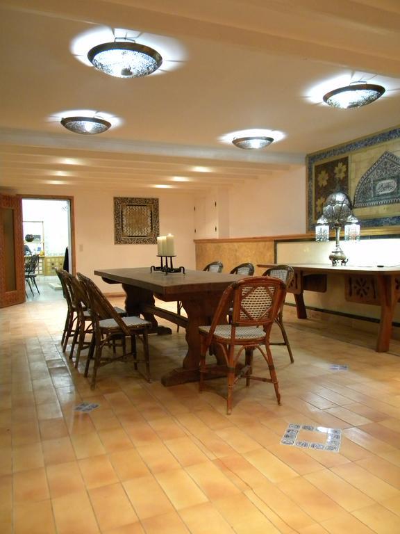 Les Arbousiers Otel Céret Dış mekan fotoğraf